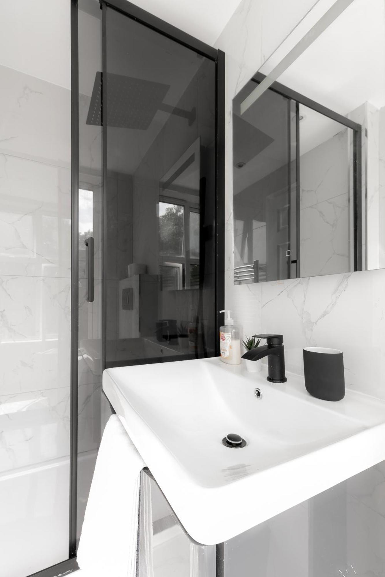 לונדון Two Bedroom Apartment Near Hyde Park And Oxford Street מראה חיצוני תמונה